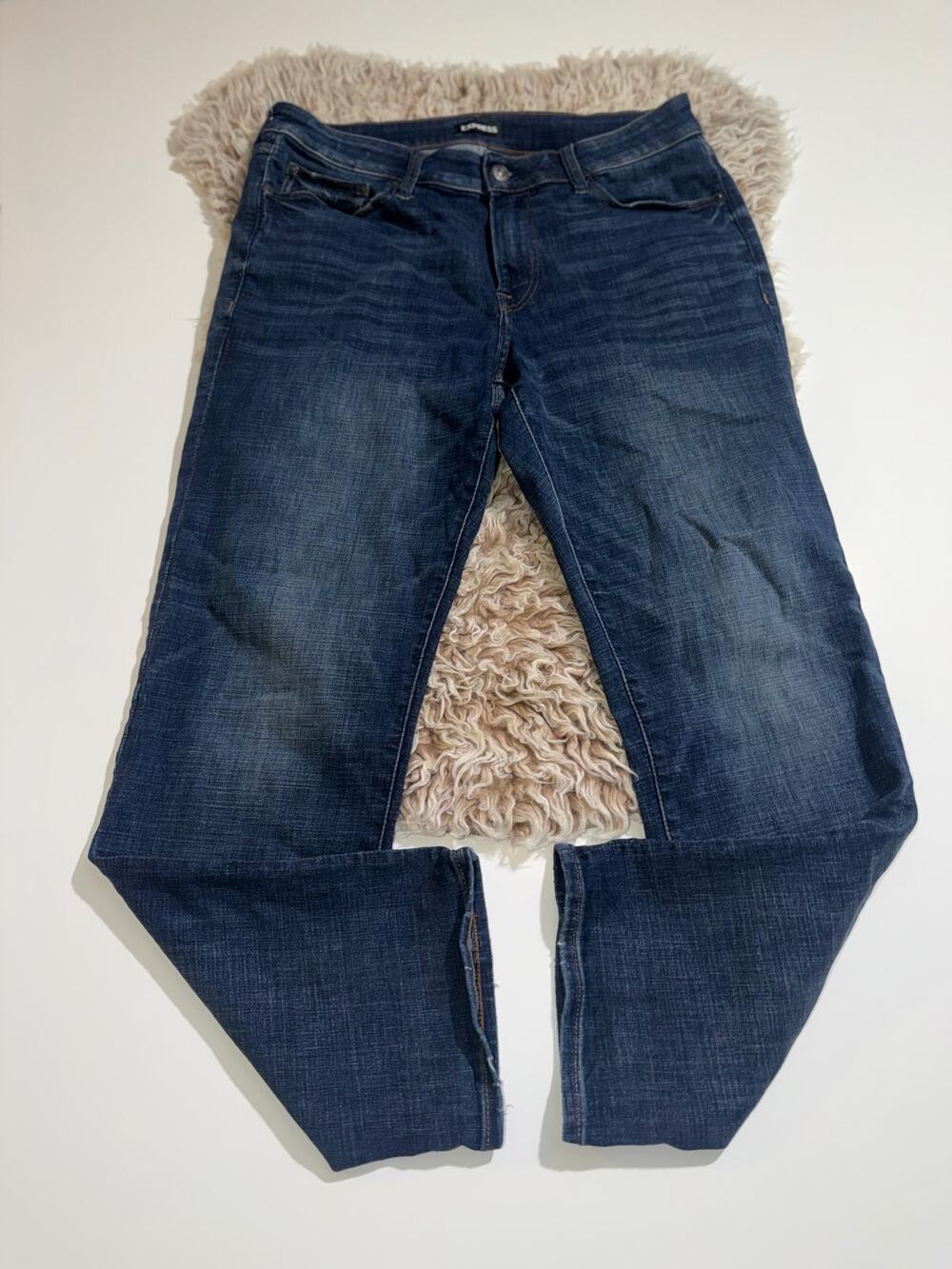Express men’s blue straight blue jeans